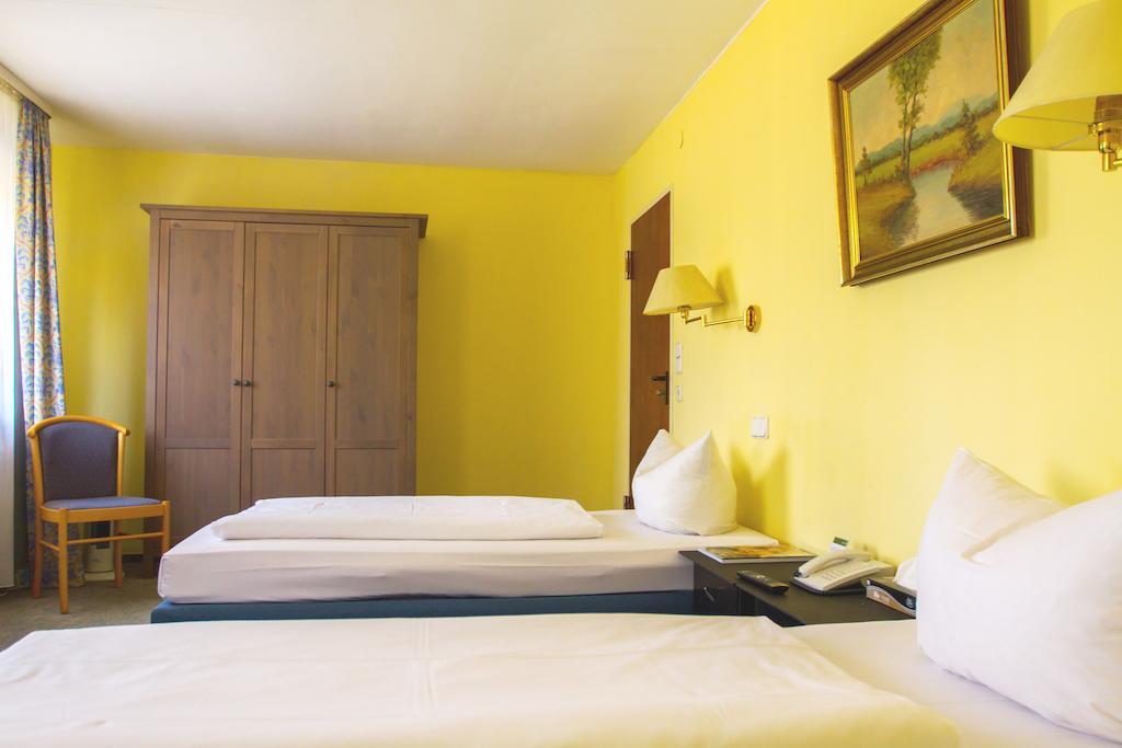 Heidekrug Hotel Oberursel Kamer foto
