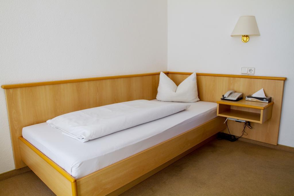 Heidekrug Hotel Oberursel Kamer foto