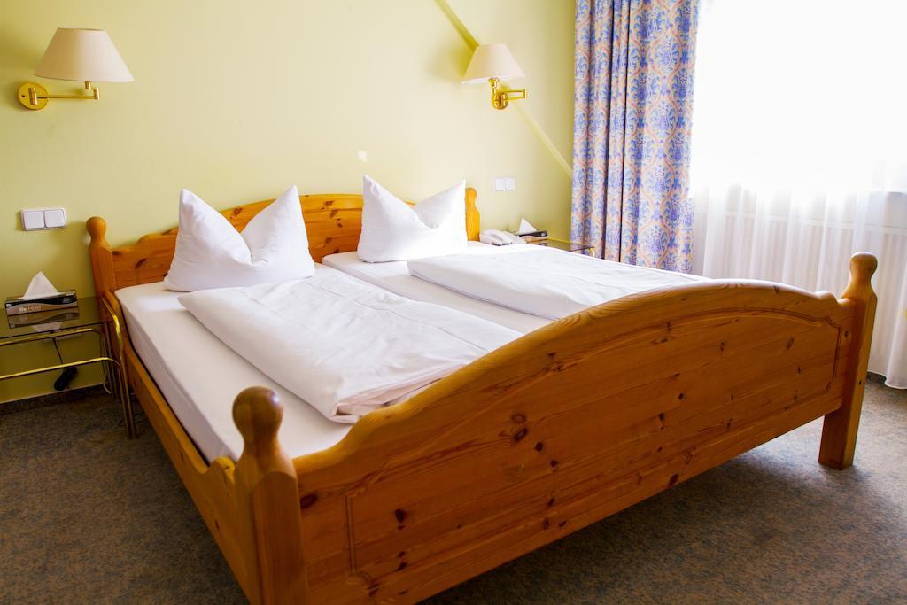 Heidekrug Hotel Oberursel Kamer foto